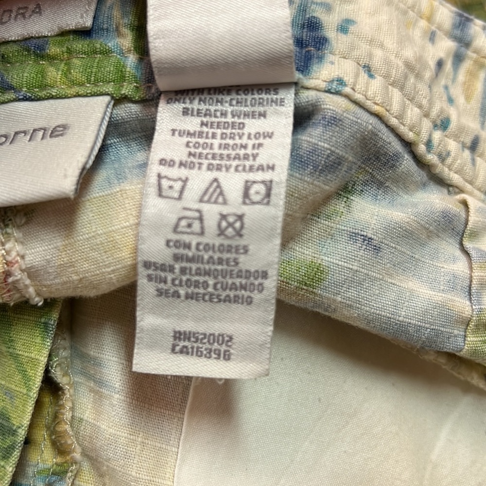 Cropped Tropical Print Pants - Picture 5 of 5